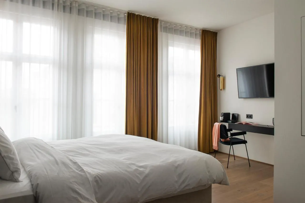 **  Hotel Riga Anvers Belgique